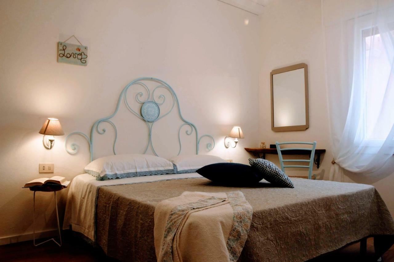 Grande Casa Al Mare Le Verande 圣玛丽亚纳瓦雷 外观 照片