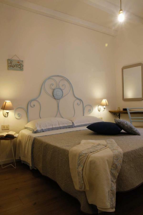 Grande Casa Al Mare Le Verande 圣玛丽亚纳瓦雷 外观 照片